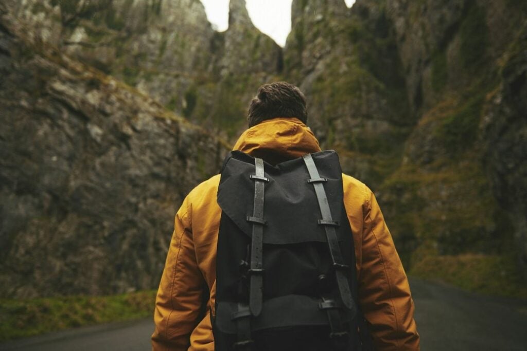 Berak di Gunung Adalah Kegiatan Paling Merepotkan bagi Pendaki, Penuh Taktik dan Sangat Memacu Adrenalin