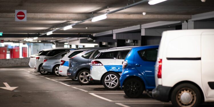 Menimbang Hukuman yang Tepat Bagi Tukang Parkir Ngepruk di Acara Haul Solo Mojok.co