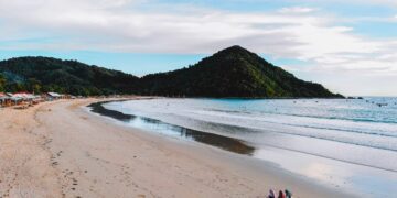 Restoran Ayam Taliwang Pak Udin Lombok: Populer di Kalangan Wisatwan, Jarang Disambangi Warga Lokal