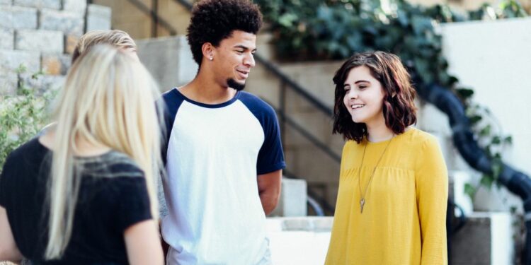 5 Basa-basi Bahasa Sunda, Panduan bagi Pendatang agar Tidak Dikira Sombong  Mojok.co