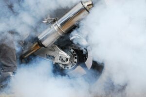 Pengendara Motor Matic Knalpot Brong, Jenis Pengendara yang Paling Menyebalkan dan Wajib Dihujat!