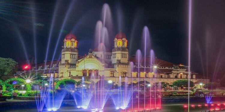 Semarang Mungkin Kota yang Menyebalkan, tapi Meninggalkannya Tidak Pernah Mudah Mojok.co sambiroto