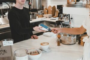 Apa itu Upselling? Di Indonesia Adanya “Trap Selling”!