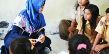 Mahasiswa PPL: Lebih Banyak Dimanfaatkan Guru Lain Ketimbang Dapat Ilmu Mojok.co