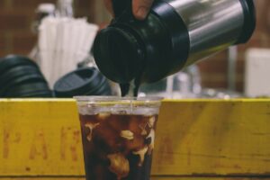 Street Bar Coffee, Konsep Jualan Kopi yang Susah Bangkrut, Nggak kayak Coffee Shop Fancy yang Pasti Bangkrut!