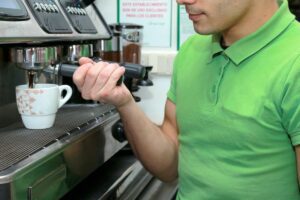 Dosa Franchise Kopi Kekinian: Janjinya Mandi Cuan, Realitasnya Bisnismu Mati Mengenaskan!