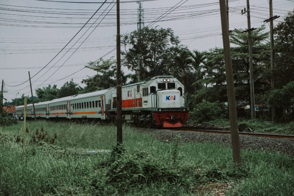 Begini Rasanya Menjadi Penumpang Taksaka VIP (Unsplash)