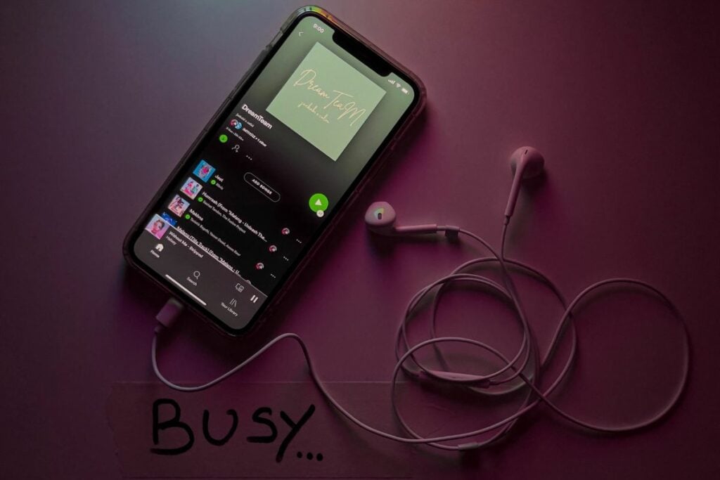 Iklan Podcast Horor di Spotify Sukses Bikin Saya Langganan Spotify Premium