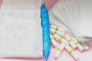 4 Inovasi Pembalut Wanita yang Nggak Terlalu Penting dan Harusnya Stop Produksi
