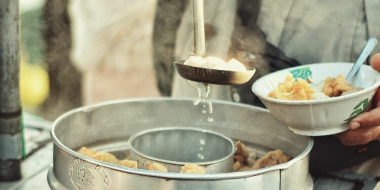 Kekurangan Penjual Bakso dan Mie Ayam Jawa di Mata Orang Sulawesi