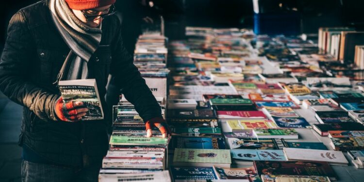 Stop Salahkan Novel Cringe, Nyatanya yang Bikin Krisis ISBN Adalah Buku Jenis Ini!