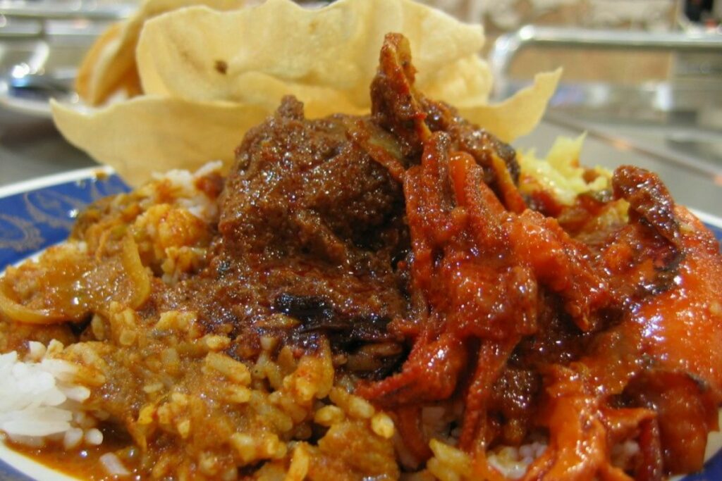 Nasi Kandar dan Nasi Padang, Serupa Bentuknya, Serupa Rasanya