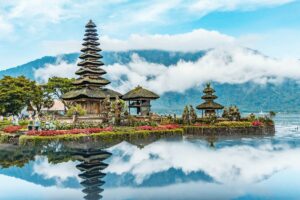 Study Tour Memang Mahal dan Banyak Jalan-jalannya, tapi Tetap Ada Pembelajarannya kok