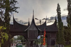Nggak Semua Orang Padang Itu Minang, Juga Sebaliknya, Ini Perbedaannya