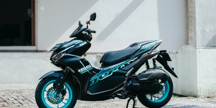 Yamaha Aerox, Motor yang Aneh, Mahal, dan Suspensi kayak Batu (Unsplash) motor matic