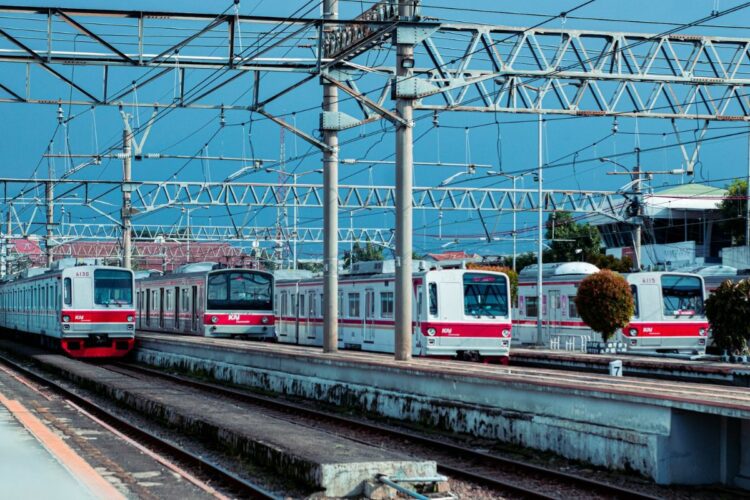 Stasiun Metland Telagamurni, Penyelamat Pekerja Jakarta yang Tinggal di Pinggiran Kota Mojok.co