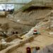 7 Barang “Agak Lain” yang Sering Dibawa Mahasiswa Jurusan Arkeologi Mojok.co