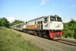 Kereta Api Serayu Kini Ada Alternatifnya, Menjelajahi Bumi Priangan Jadi Semakin Nyaman