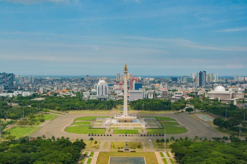 Jalan Tambak, Penghubung 3 Kota Administrasi Jakarta dengan Segudang Drama