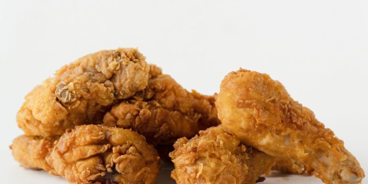 5 Keunggulan Fried Chicken Pinggir Jalan yang Tak Kalah dari KFC