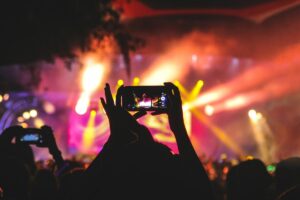 Membandingkan ICE BSD, GBK, AIS, dan JIS: Venue Konser yang Berebut Hati KPopers