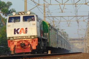 Kereta Api Serayu, Kereta yang Menguji Kesabaran Penumpang