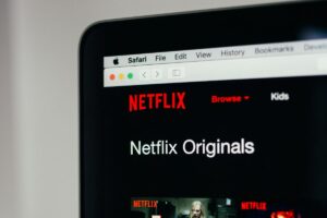 7 Serial Netflix yang Bikin Saya Menyesal Telah Menontonnya