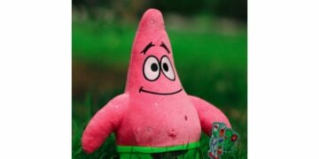 Patrick Star dalam SpongeBob SquarePants Sebenarnya Orang Kaya yang Pura-pura Bodoh demi Bisa Bahagia
