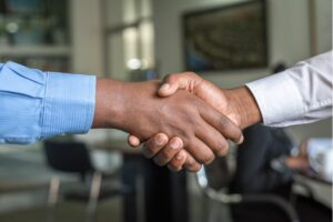Apa Salahnya Lulusan Sarjana Jadi Debt Collector? Pekerjaan Ini Legal dan Menghasilkan kok