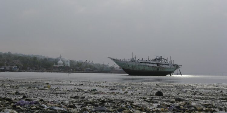 Bangkalan Madura Adalah Pilihan Paling Tidak Rasional untuk Menempuh Pendidikan Tinggi, Bukannya Belajar Malah Jadi Kader Partai UTM