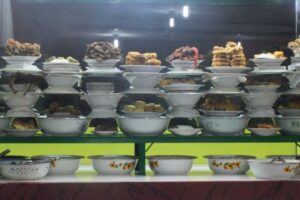 Tidak Ada Nasi Padang di Kota Padang, dan Ini Serius