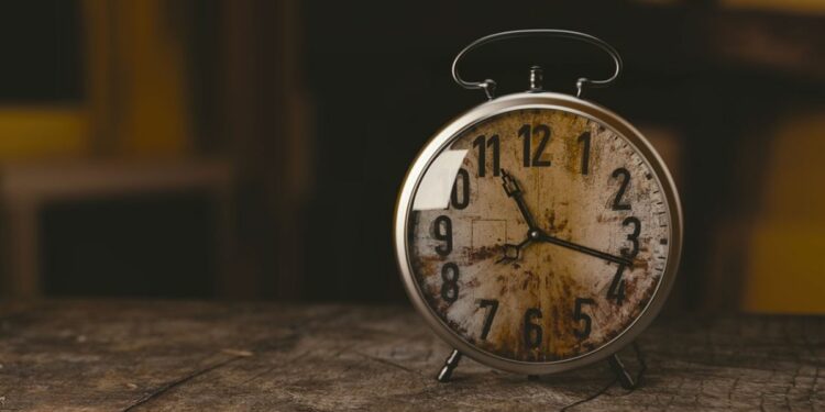 Batas Usia Lowongan Kerja Wajib Dihapuskan, Nggak Ada Manfaatnya dan Bikin Susah Pencari Kerja!