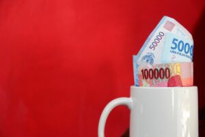 Organisasi Mahasiswa: Niat Mencari Pengalaman Berharga, tapi yang Terjadi Malah Boncos Setiap Bulannya, Nggak Lagi!
