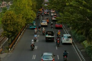 Jangan Pernah Coba Membandingkan Transportasi Umum di Surabaya dengan Jakarta, Surabaya Jelas Kalah 1000 Langkah!