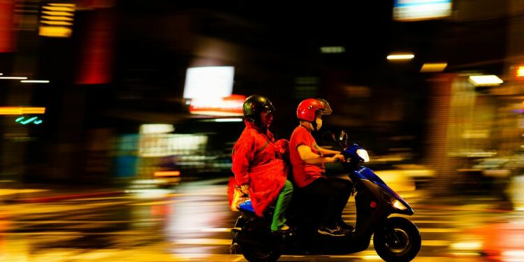 5 Jenis Driver Ojol Redflag di Mata Penumpang, Perjalanan Jadi Nggak Nyaman Mojok.co