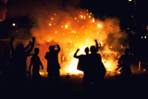Betapa Konyolnya Tawuran di Bassura Jaktim, Sore-sore Tawuran, Situ Nggak Punya Kegiatan yang Lebih Berguna?