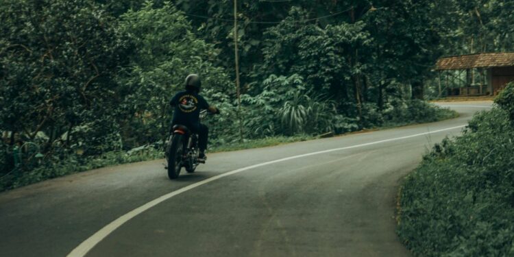 Jalan Demak-Purwodadi Bikin Kesal, Pengendara Harus Ekstra Sabar Lewat Sini