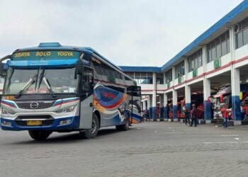 Perbedaan Bus Sugeng Rahayu Ekonomi dan Non-Ekonomi Surabaya-Jogja yang Perlu Diketahui Calon Penumpang
