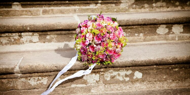 Semprotulation, Budaya Bodoh yang Menyusahkan Mahasiswa dengan Ekonomi Pas-pasan ujian skripsi sempro