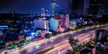 Cara Bertahan Hidup di Jakarta Jika Gajimu di Bawah UMR Jakarta 2024 depok heru budi