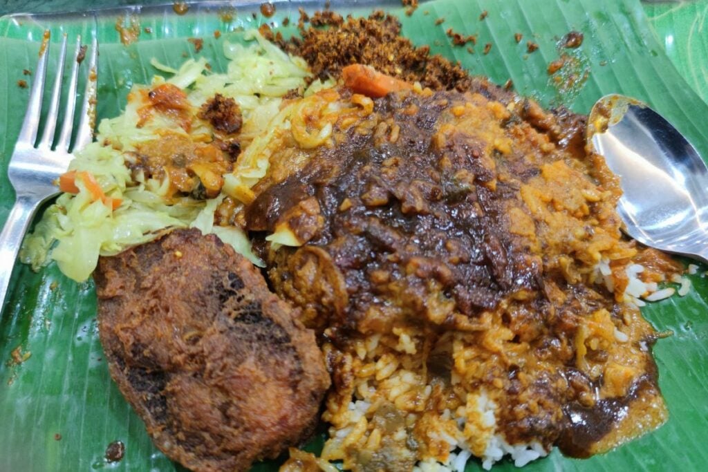 Nasi Padang Kalah Jauh Dibanding Nasi Kandar Malaysia, Porsinya Lebih Banyak dan Rasanya Bikin Ngiler Mojok.co