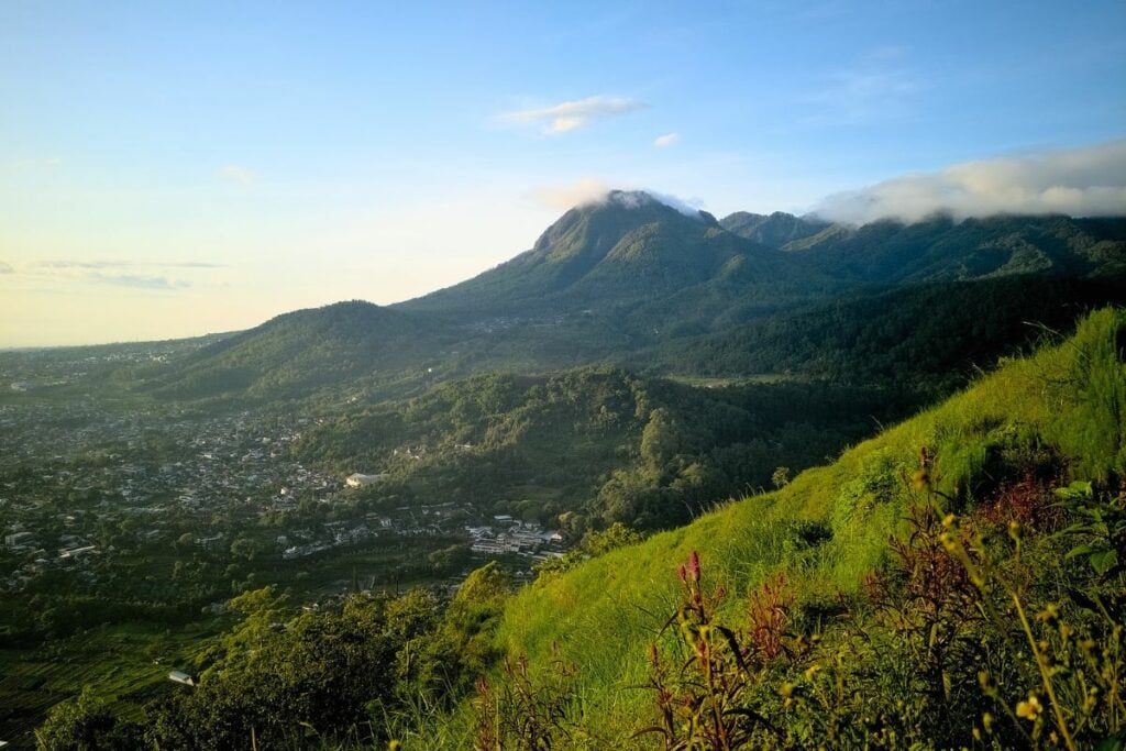 Bumiaji Kota Batu Memang Nyaman Dijadikan Tempat Tinggal, Asal Bisa Berdamai dengan Sisi Gelapnya Mojok.co