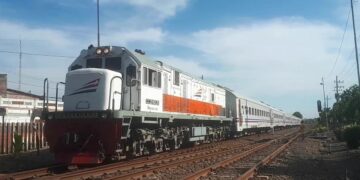 Kenangan Naik Kereta Api Logawa Waktu Kecil: Jajan Pecel di Atas Kereta hingga Kemalingan Barang Bawaan