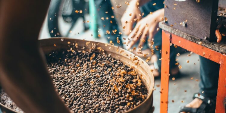 Kopi Klotok Jogja Punya 3 Menu Penghilang Selera (Unsplash)