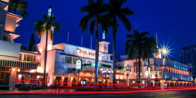 Wisata Surabaya Nggak Cuma Mal Besar, Ada juga Tempat-tempat Bersejarah yang Menarik Mojok.co