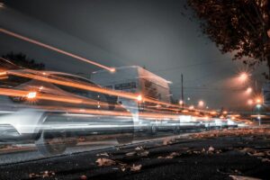 Perempatan Jagir Wonokromo Terbuat dari Macet, Pengendara Surabaya yang Egois, dan Lampu Merah yang Nggak Berguna