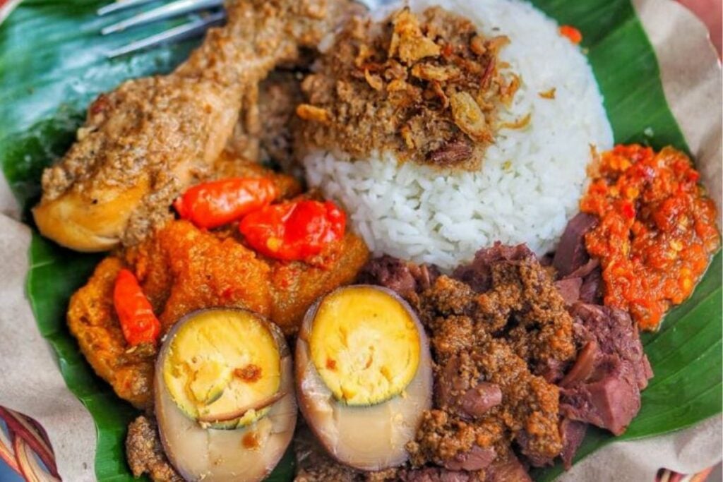 Mempertanyakan Selera Orang-orang yang Bilang Kuliner Jogja Mantap Mojok.co