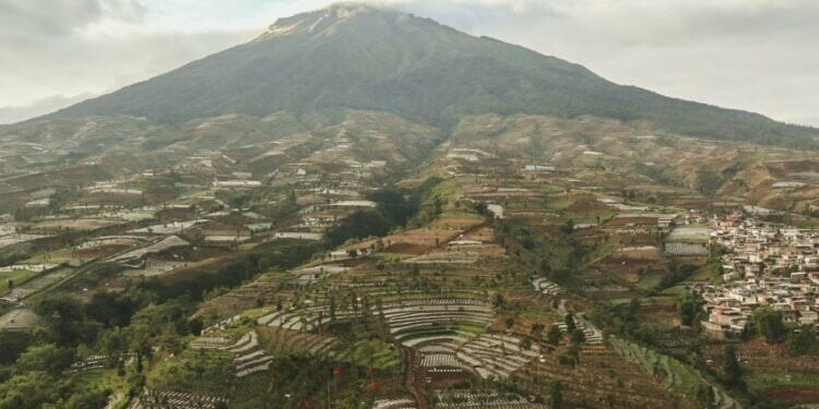 Alun-alun Temanggung Makin Memprihatinkan, Bikin Pusing! (Unsplash) citywalk temanggung