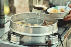 Bakso Bang Sodiq, Bakso Paling Laris di Ngaliyan Semarang yang Menjadi Penyangga Lidah Kaum Proletar