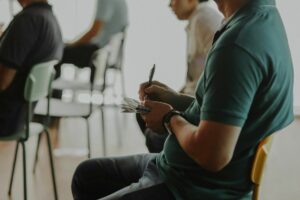 5 Tipe Dosen yang Nggak Cocok Jadi Dosen Pembimbing Skripsi. Mahasiswa Lebih Baik Menghindarinya demi Lulus Tepat Waktu